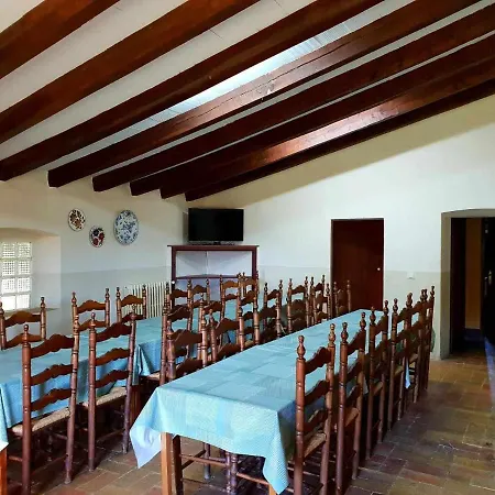 Деревянный коттедж Masia Grupos Con Piscina Privada-28 Pax